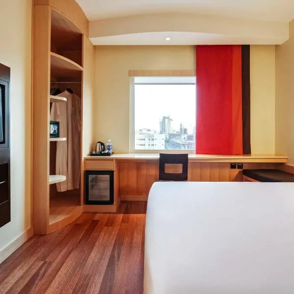 Ibis Riyadh Olaya Street, khách sạn ở Riyadh