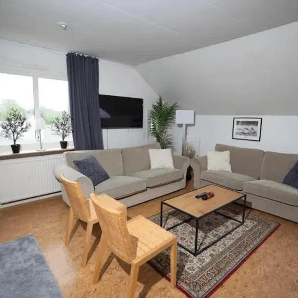 Cozy loft in Anderstorp - easy living, hotel in Anderstorp