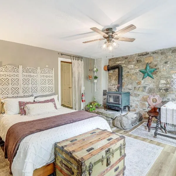 Charming Getaway Less Than 1 Mi to Downtown Lambertville!, hotel v destinaci Lambertville