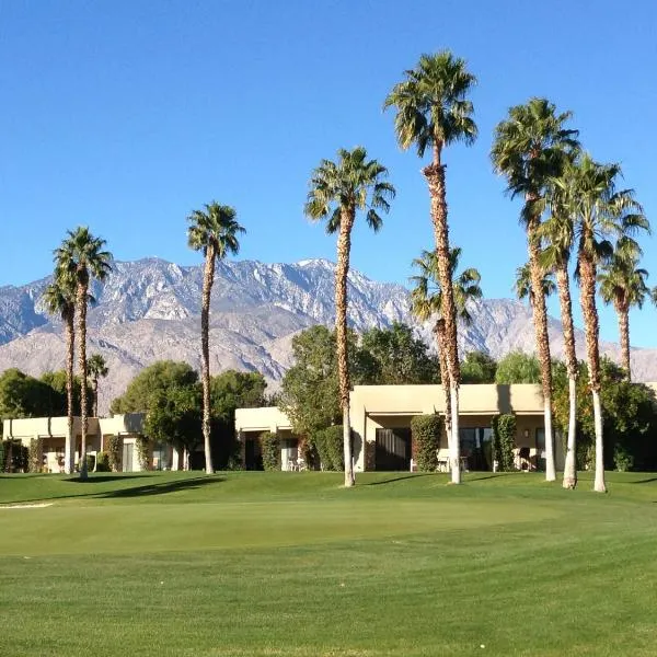 Desert Country Club Paradise!, hotel v destinaci Cathedral City