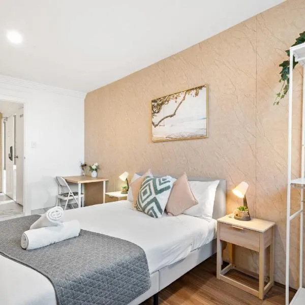 Boutique Queen Room - Centrally Located at Glenfield - Shared Bathroom – hotel w mieście Glenfield