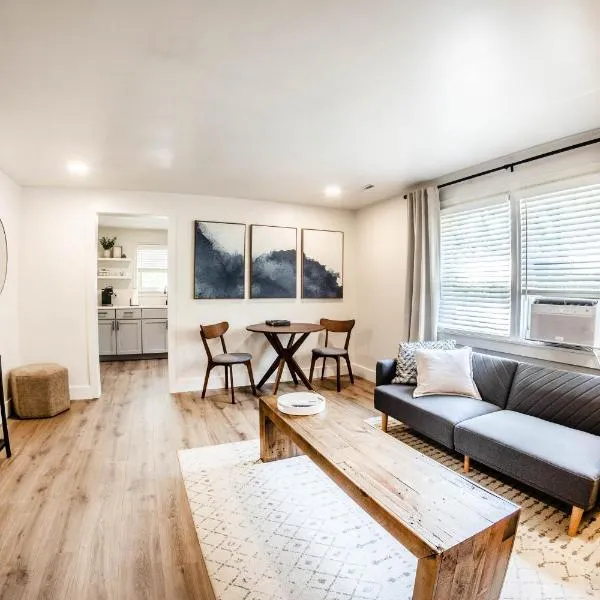thsldo 1 - Downtown Lincoln Apartment, ξενοδοχείο στο Λίνκολν