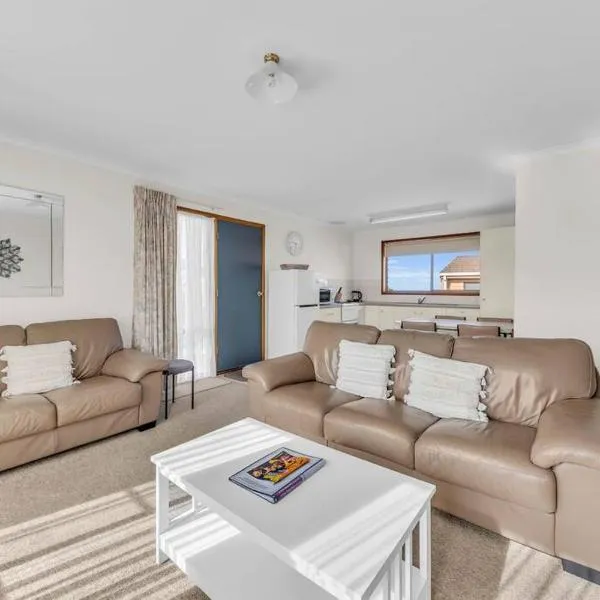 Harbour Lights - townside with a pool, hotel v destinaci Merimbula