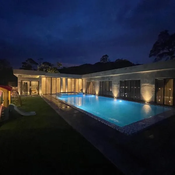 Villa Narqes - Elegant Family Retreat Villa, hotel v destinaci Lengging