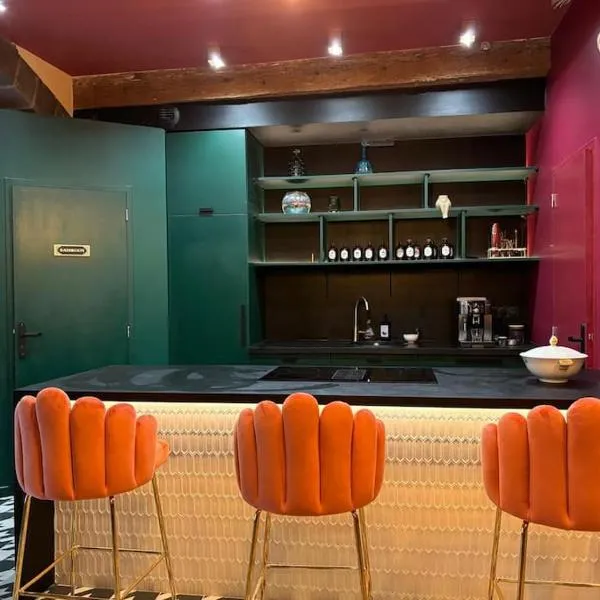 Suite haut de gamme pour couples, hotel in Clermont-Ferrand