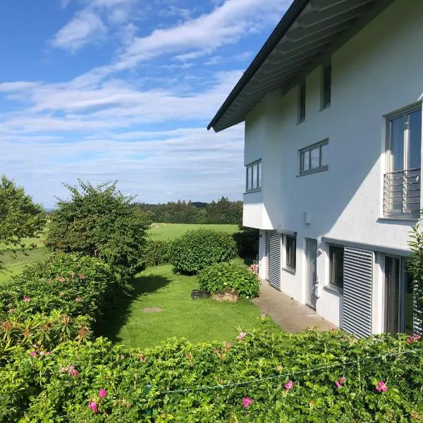 Ferienwohnung Aubach, hotel v destinaci Frasdorf