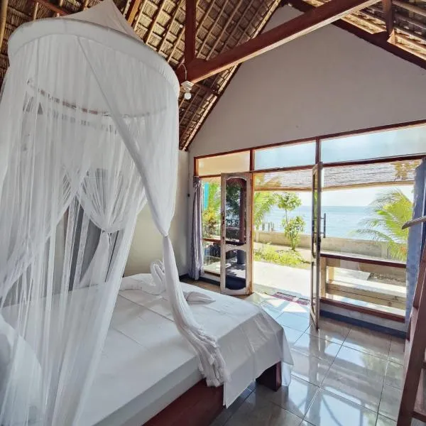 Cassabonelly, hotel in Maumere
