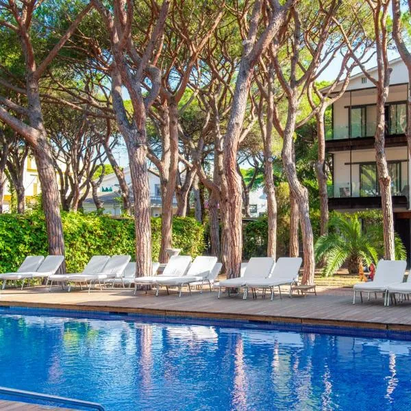 NM Suites by Escampa Hotels, hotel v destinaci Platja  d'Aro