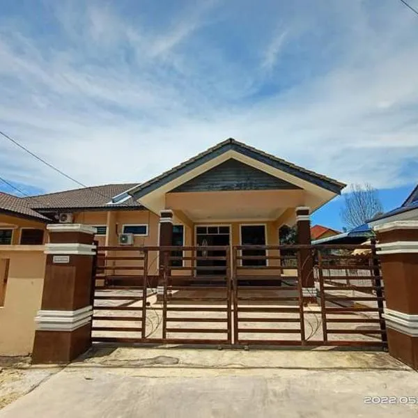 Simpangan Homestay Kuala Nerus, hotel in Kampong Gong Badak