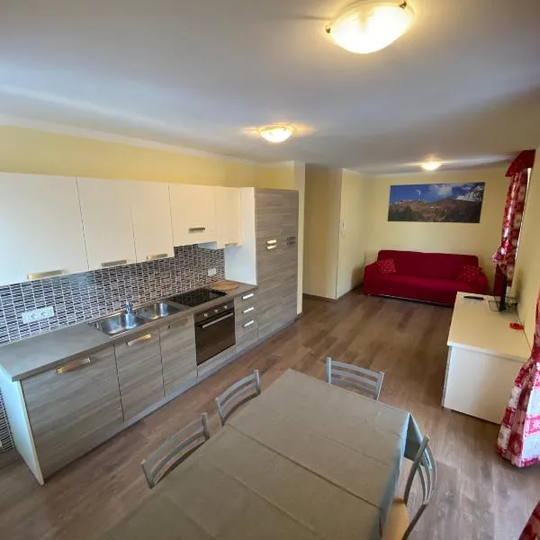Appartamenti Sissi, hotel v destinaci Commezzadura