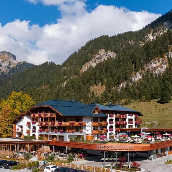 Hotel Bergblick 5 Sterne, hotel v destinácii Grän