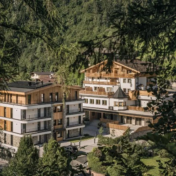 Resort Schrofenblick, hotel v Mayrhofenu