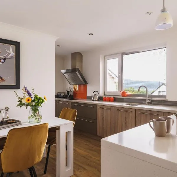 Beechwood Brook, 3 bed, 3 bath, parking, Bowness, hotel in Bowness-on-Windermere