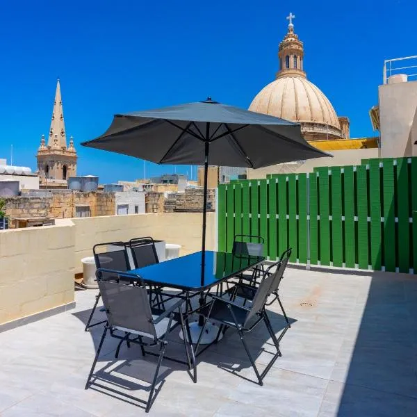 Penthouse Cathedral and Seaview Terrace V2, hotel in Valletta