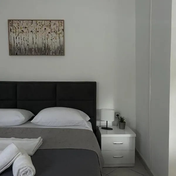 Annas home, hotel in Borsh