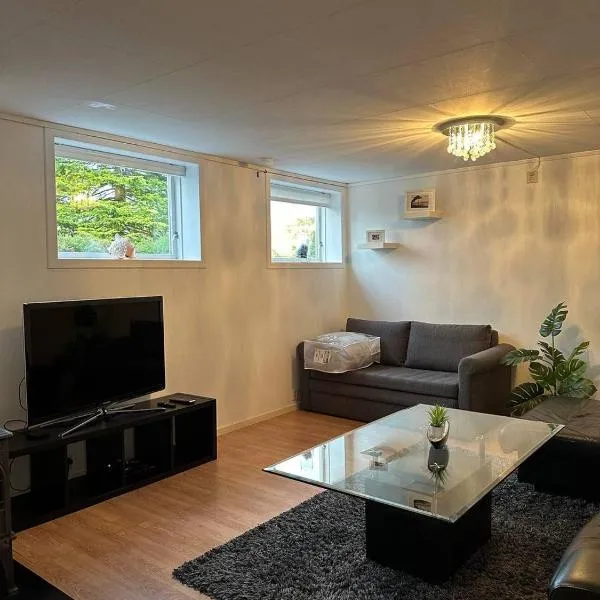 A Cozy Place To Stay Over, hotel in Tysvær