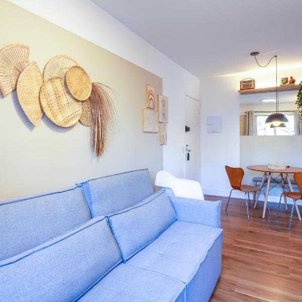 Completo & Família, Quarto cama Queen com AC, Berço opcional, Sofá Cama, Vaga inclusa, Varanda, Wifi 500Mb - Metro Paraíso Av Paulista