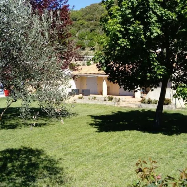 La Maisonnette du Toulourenc, hotel v destinaci Montbrun-les-Bains