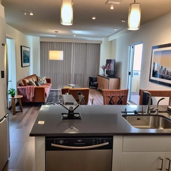 StaysPro - Venice Beach luxury Apartments minutes to The Marina And Santa Monica limited time free parking, hotel in Los Angeles