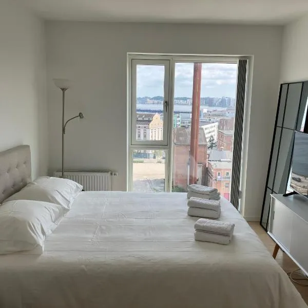Marina Bay, hotel v Aalborgu