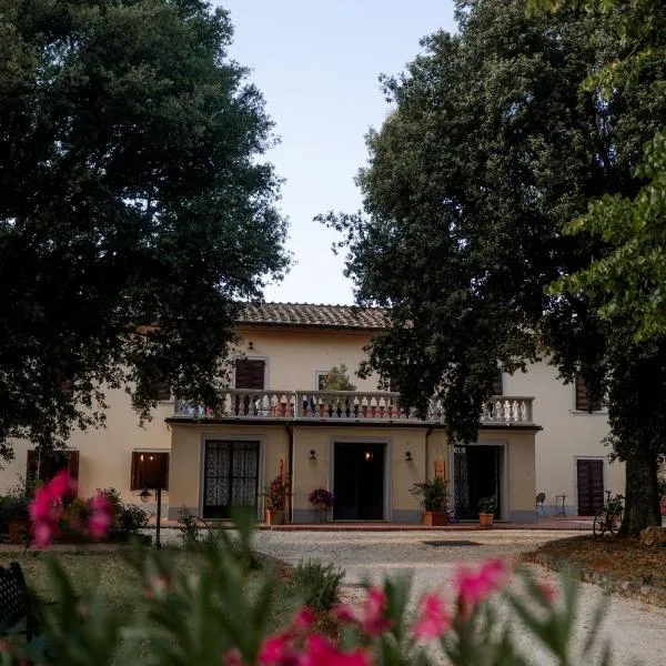 Villa Mucellena, hotel in Casole dʼElsa