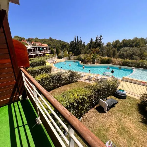 La Terrasse du Liouquet 106 - Piscine et Mer, hotel din La Ciotat