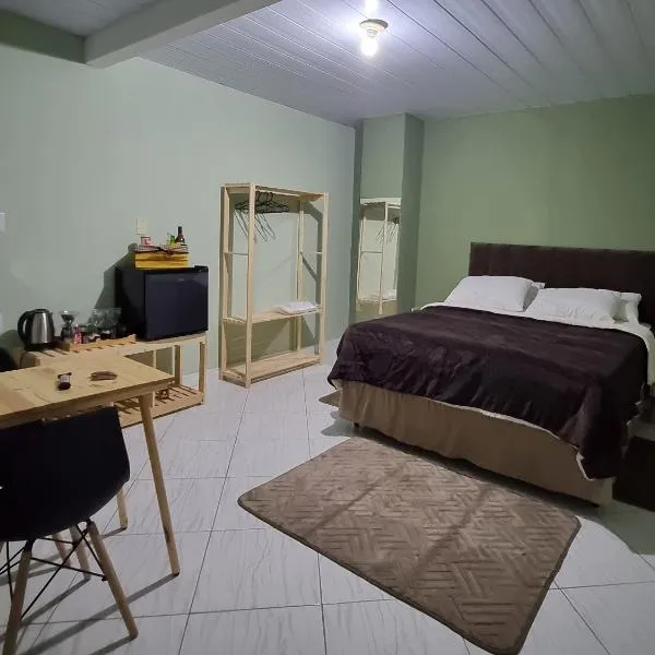 Aconchego do Lar Hostel, hotel v destinaci Palhoça