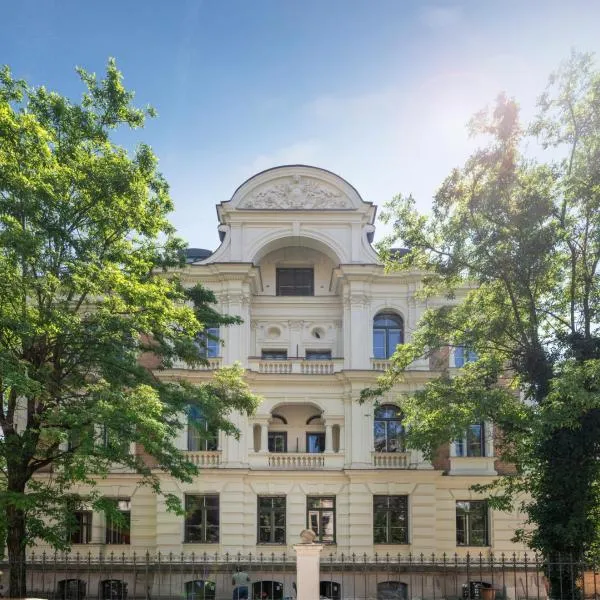 Hotel Uhland, hotel v Mnichově