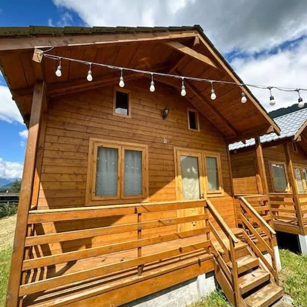 LogInn Family Cabin Cozy Wooden Cottage in Mestia, khách sạn ở Mestia