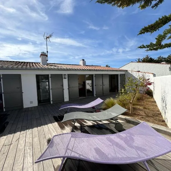 Maison de Vacances des Centaurées, hotel in La Guérinière