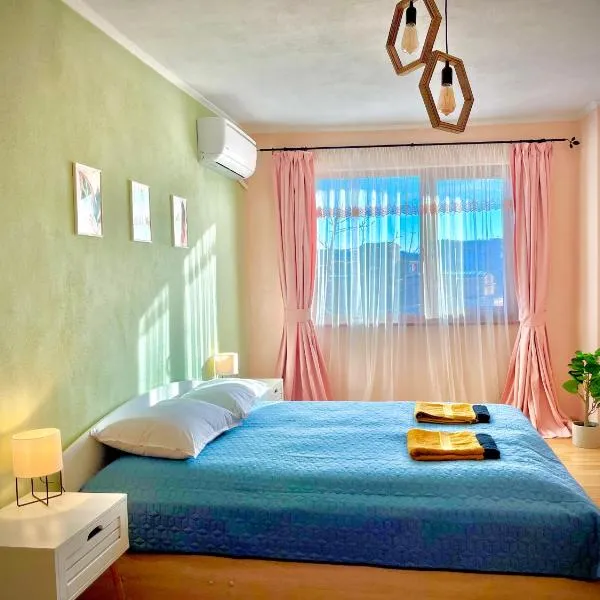 The Green Guest House-Amazing View, Top Location, Entire House, hotel in Veliko Tŭrnovo
