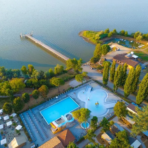 Trasimeno Glamping Resort, hotell i Magione