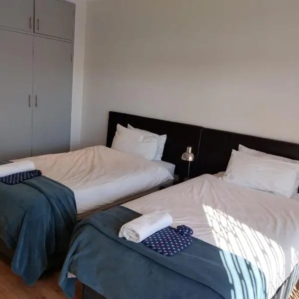 Paulshof Guesthouse - Kingsway B&B, hotel in Sandton