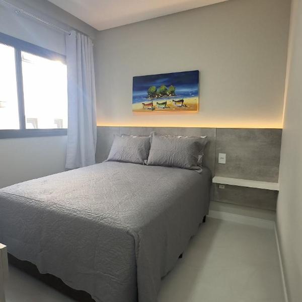570 - Lindo Flat á 350m da praia de Bombas - Foto 2