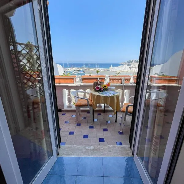 Hotel Terme Zi Carmela, hotell i Forio di Ischia