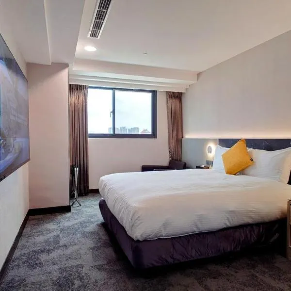 Hub Hotel Taichung Wenxin, hotel in Taichung