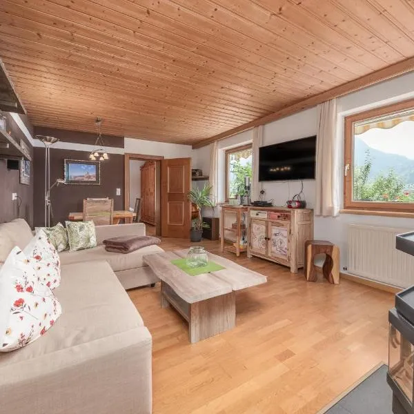 Appartement Kimm Eicha, hotel di Hart im Zillertal