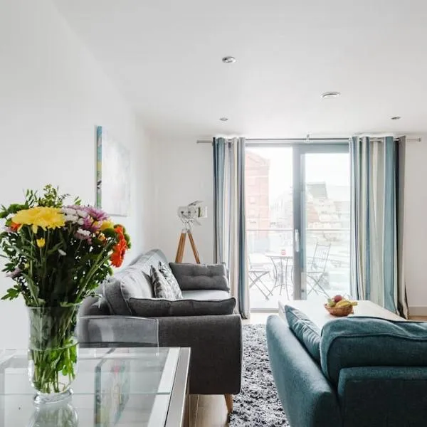 Beautiful 1 Bedroom Apartment with parking in Gloucester Docks, hotel v destinaci Gloucester