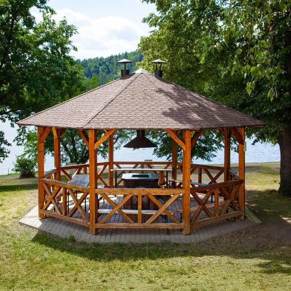 Resort Beach Nová Živohošť, hotel v destinaci Křečovice