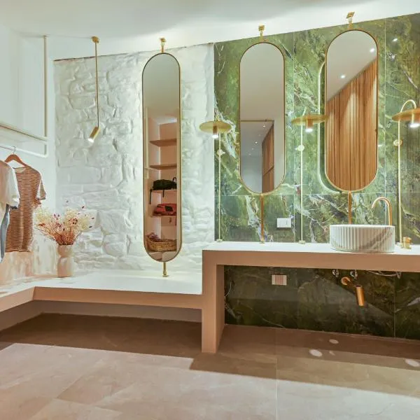 Scarlet, hotel u gradu Vernaca