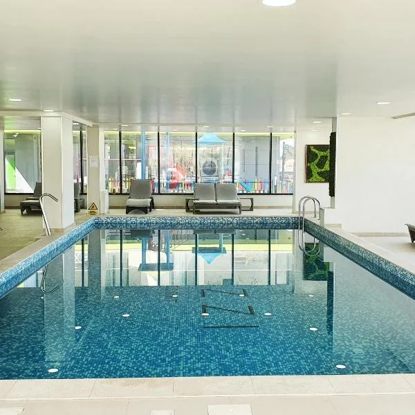 Maeve - Pool & Spa Beach Resort, hotel en Năvodari
