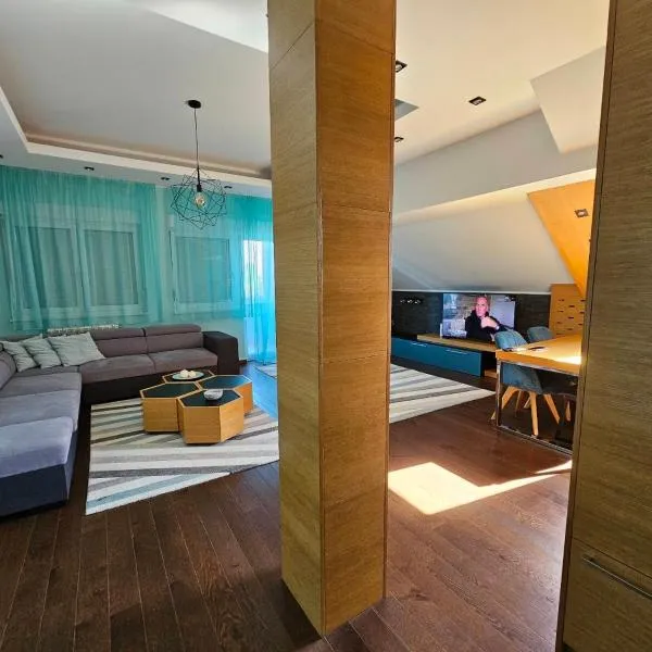 DML Apartments、ズレニャニンのホテル