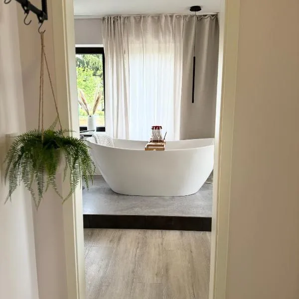 Leonardo Würzburg I freistehende Badwanne, Hotel in Würzburg