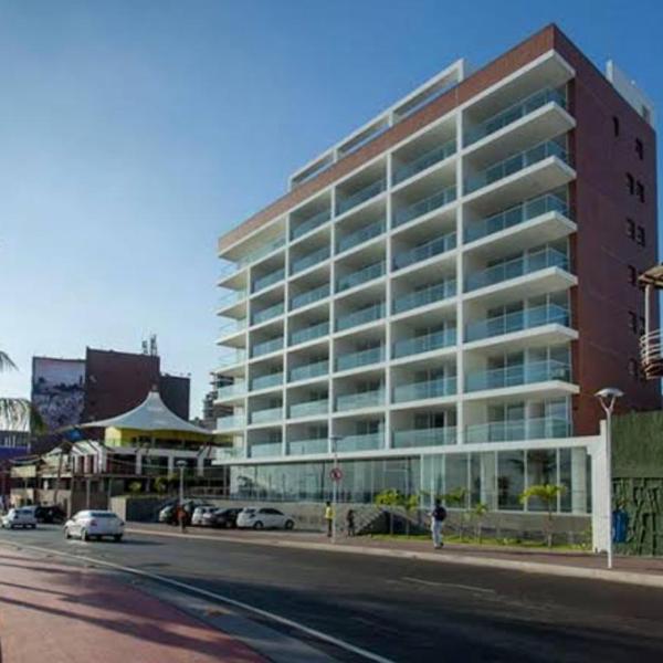 Apartamento na Barra! Prédio frente mar ! Expresso 2222