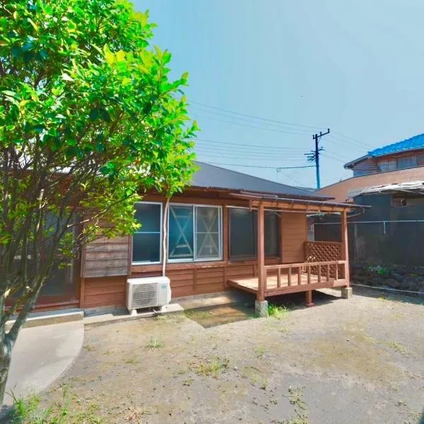 ペンションとみや 1組限定, hotel in Oshima