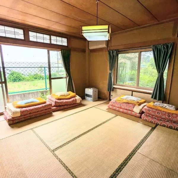北アルプスの麓 日本古民家シェアハウス内の個室, hotel v destinaci Omači