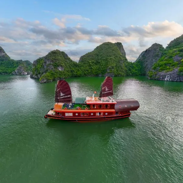Sunlight Boutique Cruise - Cat Ba island, hotel in Ha Long