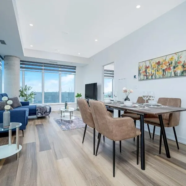 City View 1BR Condo - King Bed & Private Balcony, hotel in Kitchener