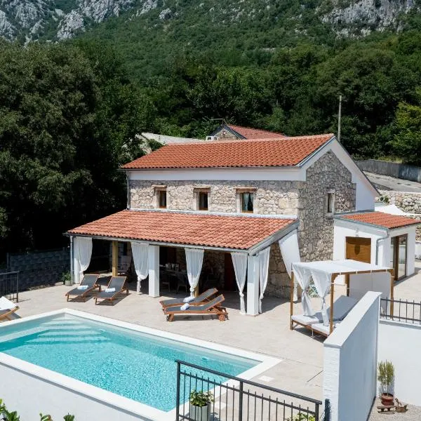 Casa di Nika - charming stone villa, hotel en Bribir