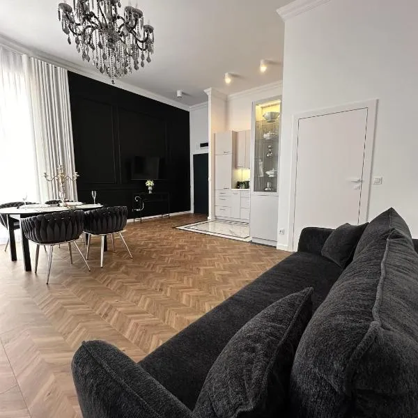 Suites & Premium Apartments Słowackiego - Apartament z balkonem, hotel in Kielce